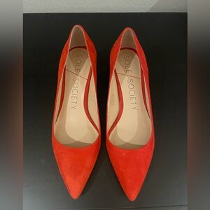 Sole society red low heels - suede